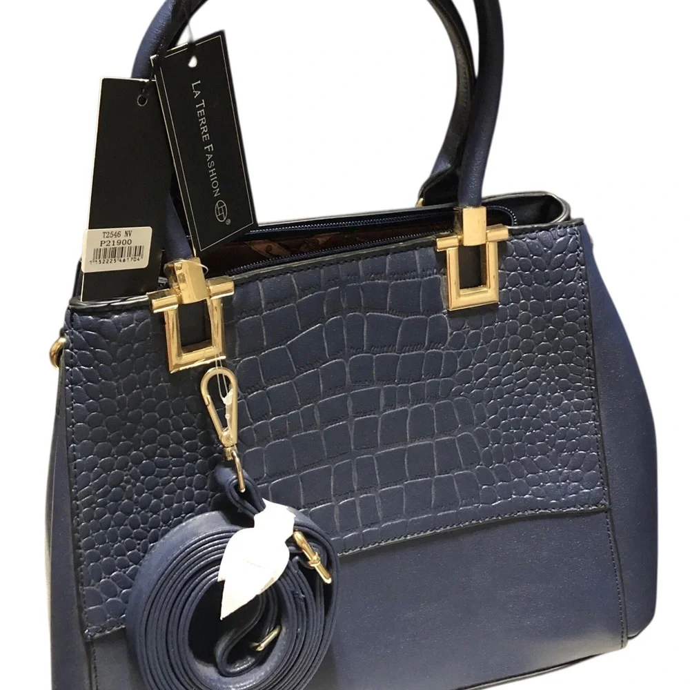 LA‎ TERRE FASHIONS N.W.T. Navy Blue Croc-Embossed Satchel/Gold Accents.Elegant